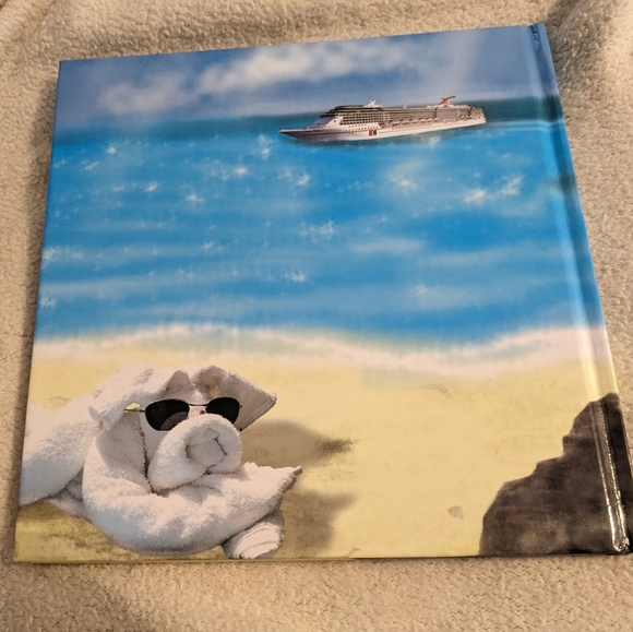 Carnival Towel Creations Book - Picture 3 of 3